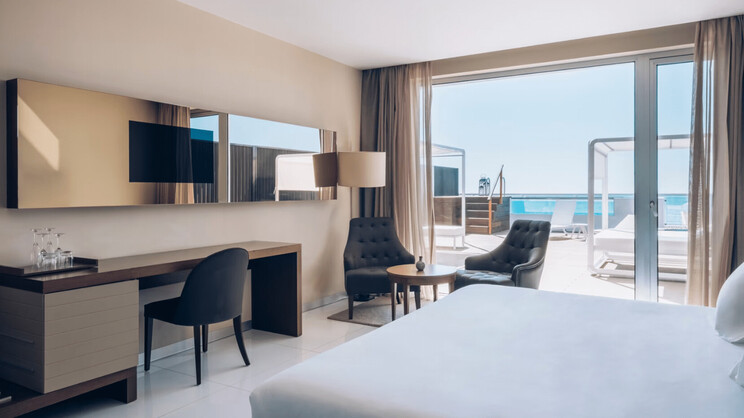 Superior Suite Private Pool